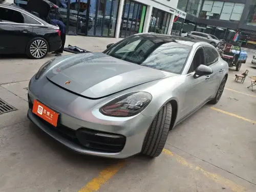 Porsche Panamera, 2021