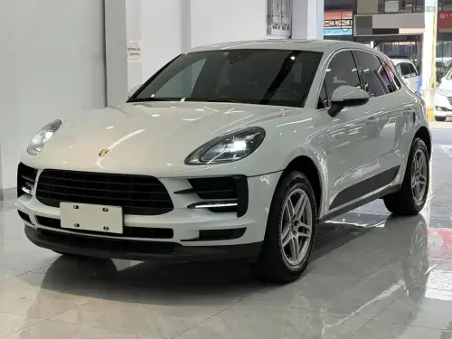 Porsche Macan, 2021