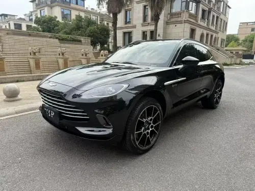 Aston Martin DBX, 2021