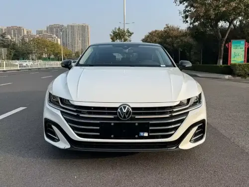 Volkswagen CC, 2023