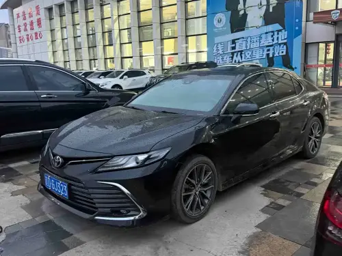 Toyota Camry, 2022