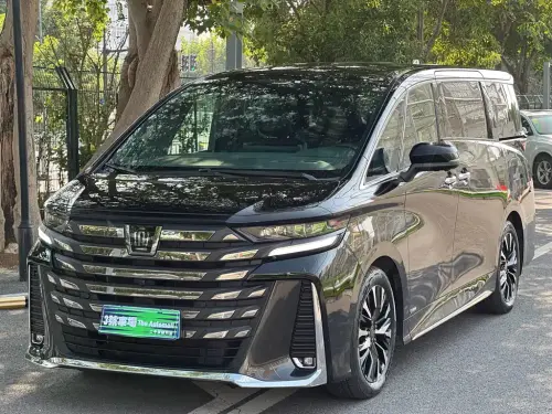 Toyota Vellfire, 2024