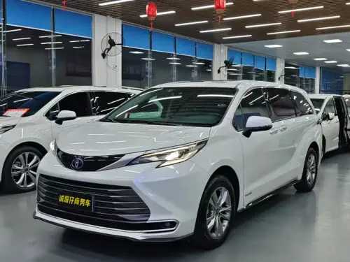 Toyota Sienna, 2023