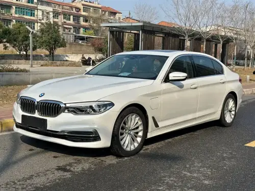 BMW 5-Series, 2020