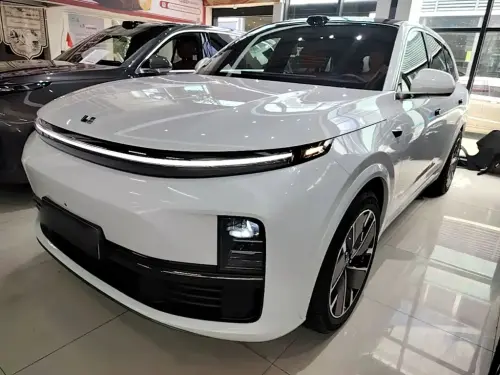 Li Auto L7, 2025