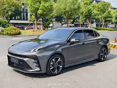 Lynk & Co 03, 2023