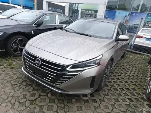 Nissan Teana, 2025