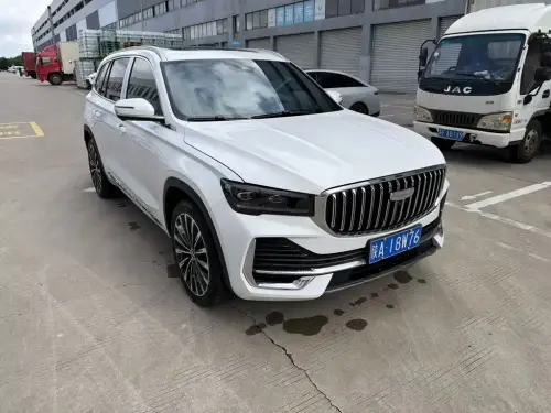 Geely Xingyue L, 2025