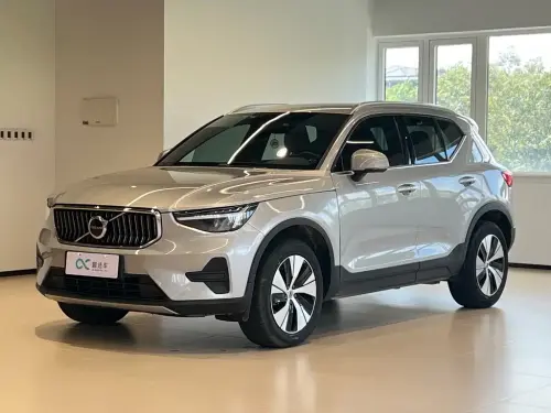 Volvo XC40, 2024