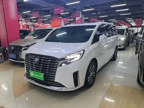 Buick GL8, 2023