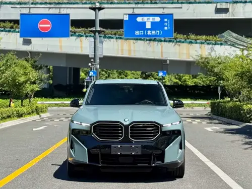 BMW XM, 2024