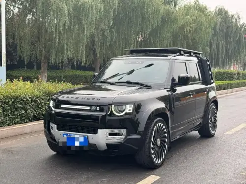 Land Rover Defender, 2022