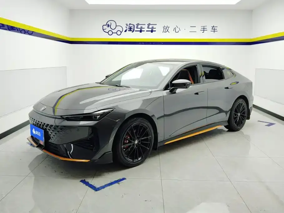 Changan UNI-V, 2025