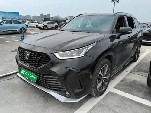 Toyota Crown Kluger, 2024