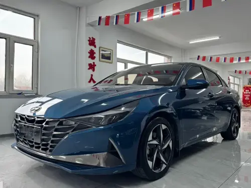 Hyundai Elantra, 2023