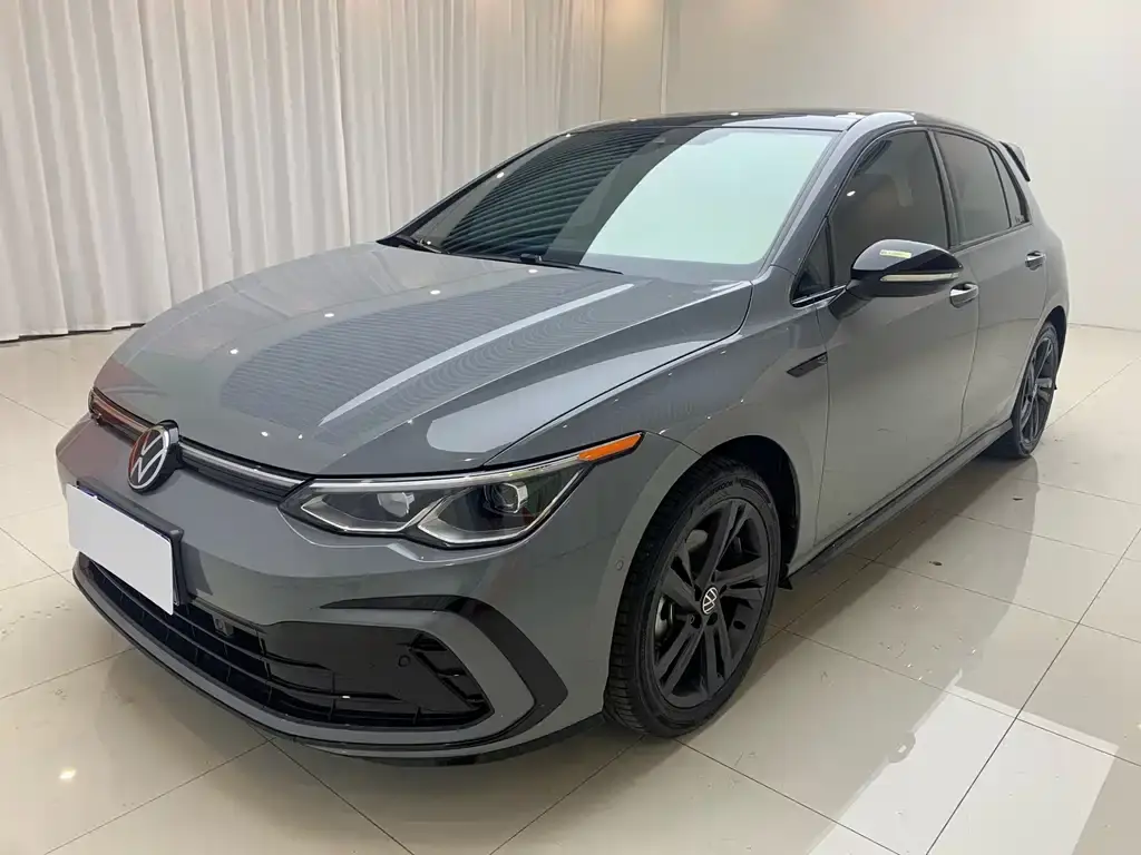 Volkswagen Golf, 2023