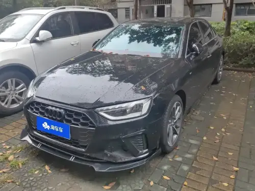 Audi A4, 2022
