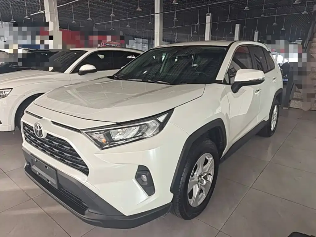 Toyota RAV4, 2024
