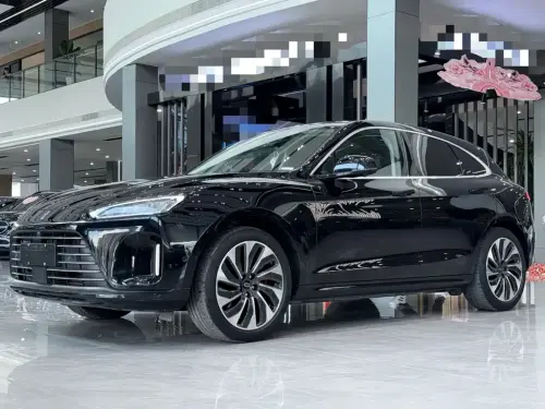 AITO M5, 2022
