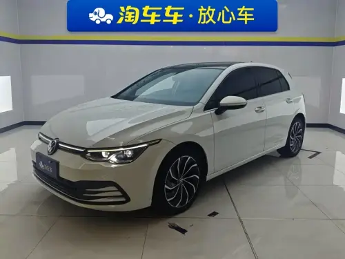 Volkswagen Golf, 2022