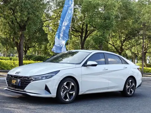Hyundai Elantra, 2023