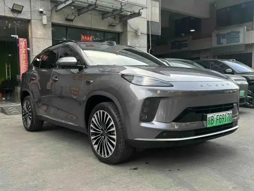 Exeed ET5, 2025