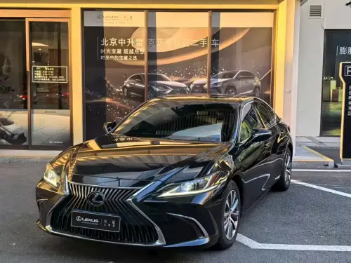 Lexus ES, 2021