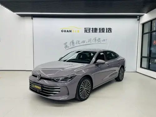 Volkswagen Passat, 2024