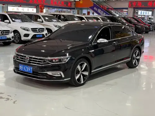 Volkswagen Magotan, 2023