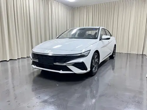 Hyundai Elantra, 2026
