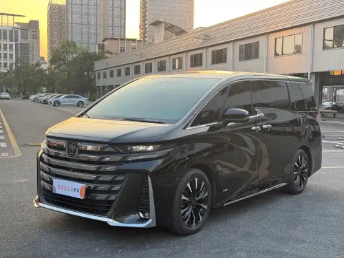 Toyota Vellfire, 2023