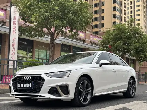 Audi A4, 2021