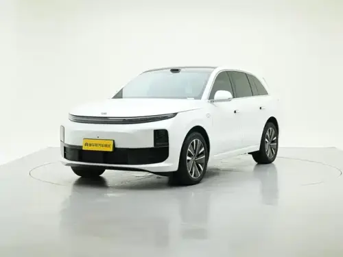 Li Auto L6, 2025