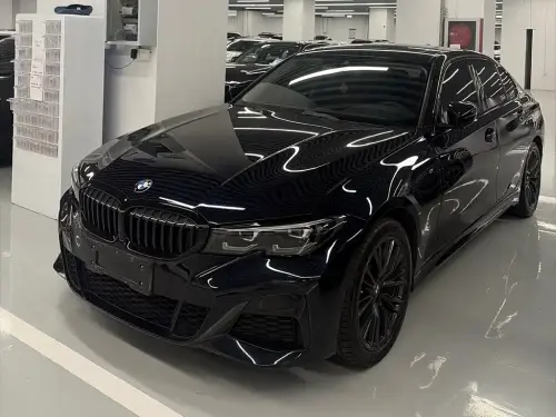 BMW 3-Series, 2023