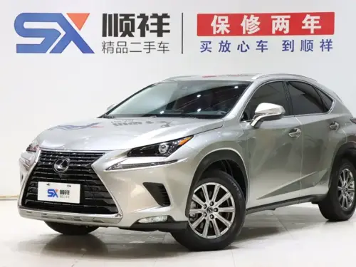 Lexus NX, 2021