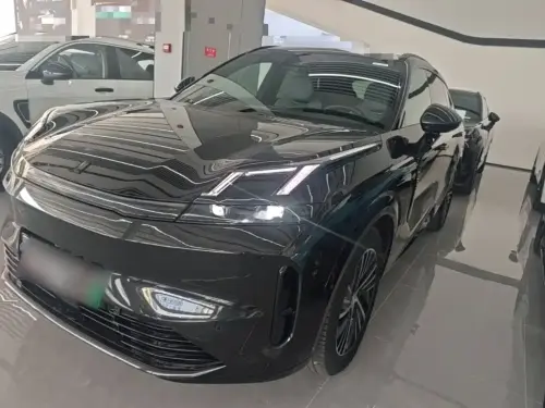 Lynk & Co 08, 2024
