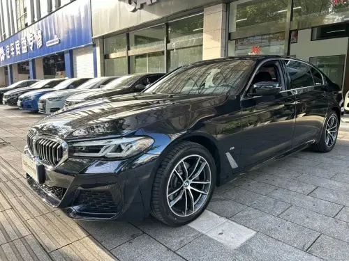 BMW 5-Series, 2023