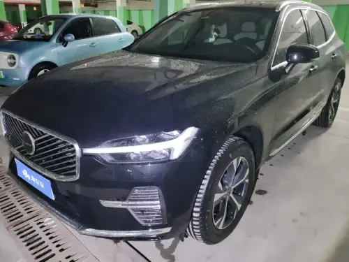 Volvo XC60, 2025