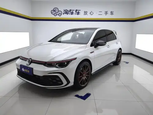 Volkswagen Golf, 2022