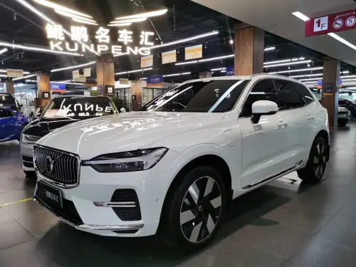 Volvo XC60, 2024