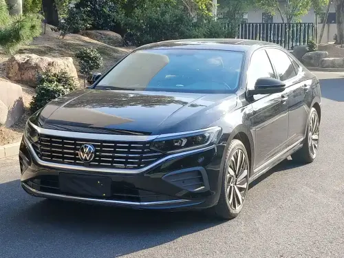 Volkswagen Passat, 2023