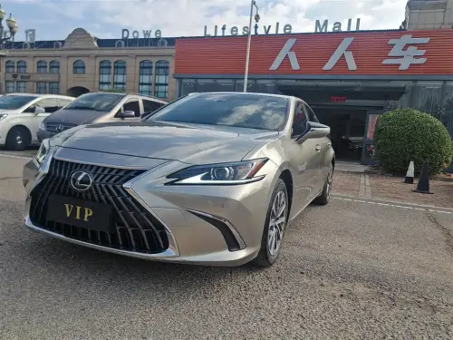 Lexus ES, 2023