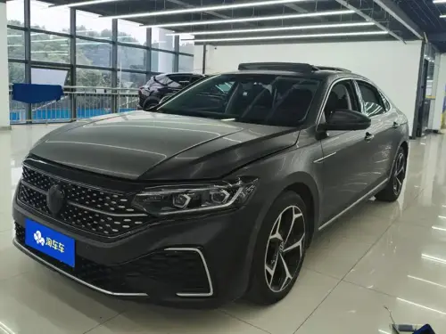 Volkswagen Passat, 2023