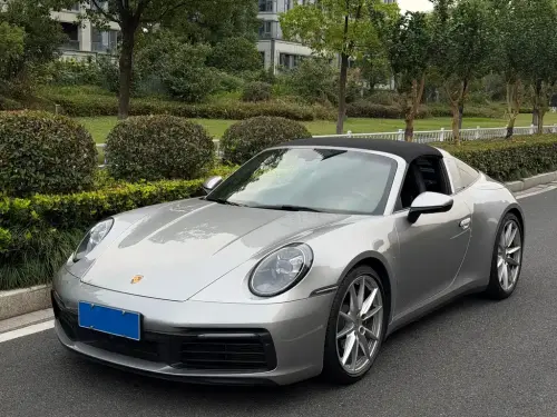 Porsche 911, 2023