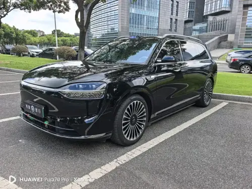 AITO M9, 2025