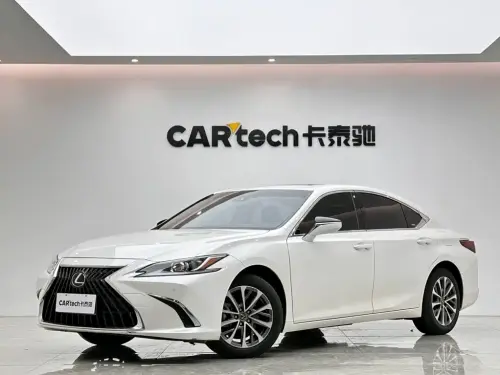 Lexus ES, 2023