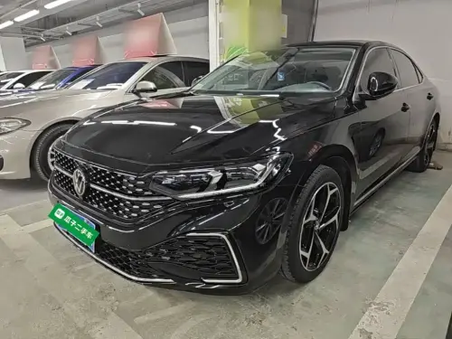 Volkswagen Passat, 2023