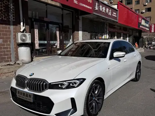 BMW 3-Series, 2023