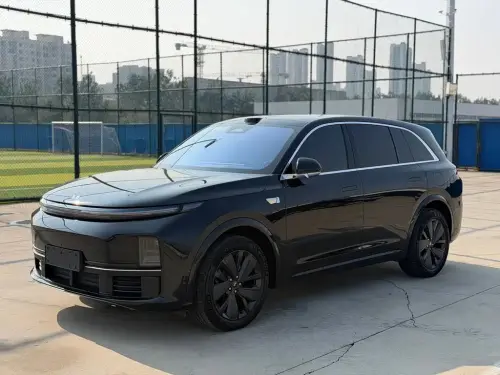 Li Auto L7, 2025
