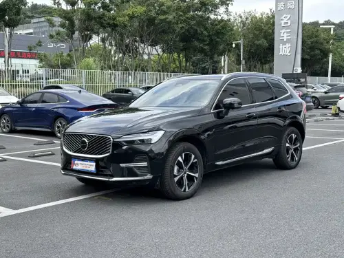 Volvo XC60, 2025
